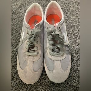 Women’s Puma Sneakers